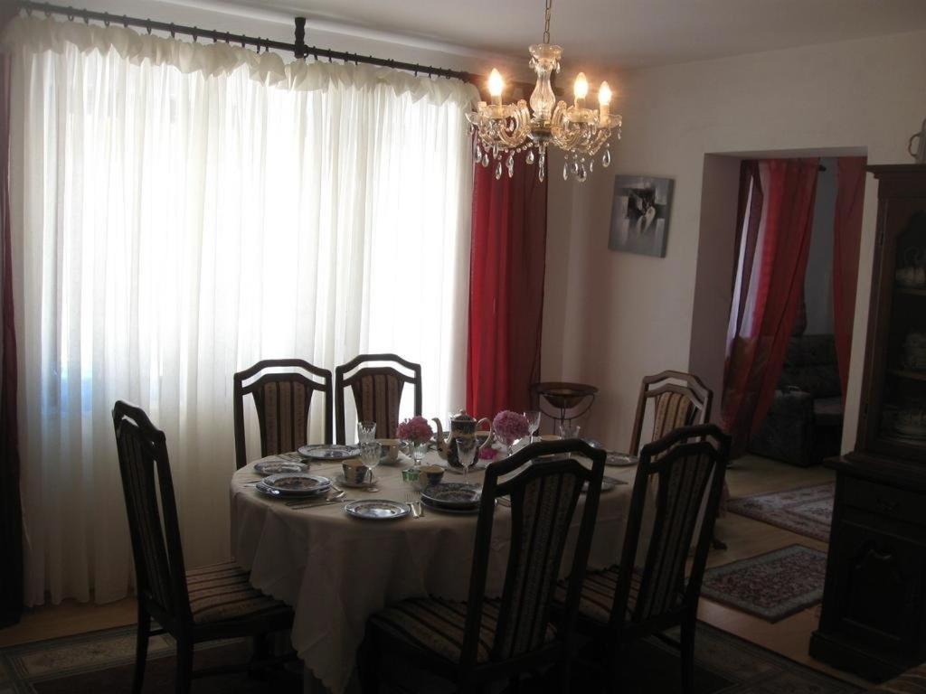 Madam Svetlana Bed & Breakfast Tivat Exterior photo